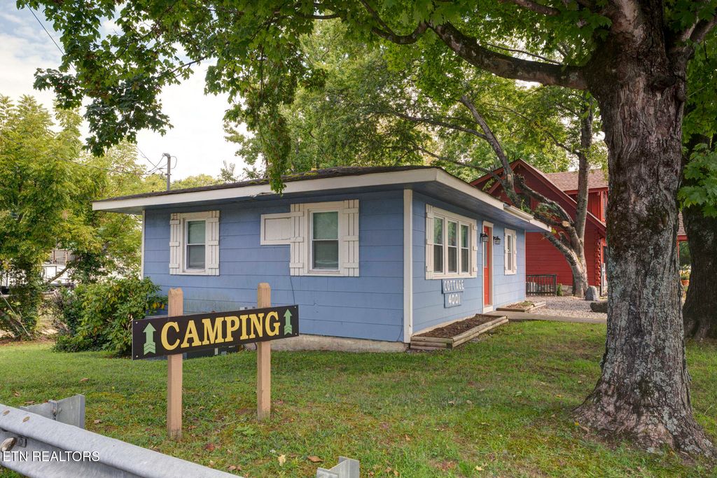 Photo of 4001 S River Rd, Pigeon Forge, TN 37863 (MLS # 1315703)