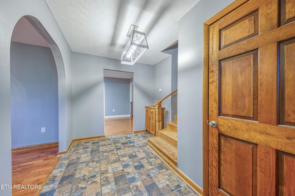 Photo of 235 Hilltop St, Huntsville, TN 37756 (MLS # 1313826)