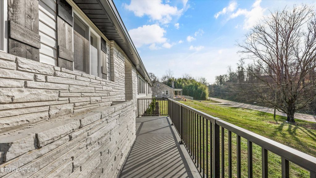 Photo of 4505 Strawberry Plains Pike, Knoxville, TN 37914 (MLS # 1331965)