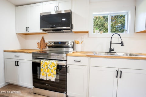 Tiny photo for 7808 Staley Rd, Corryton, TN 37721 (MLS # 1357645)