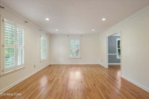 Tiny photo for 109 Crestview Lane, Oak Ridge, TN 37830 (MLS # 1350523)