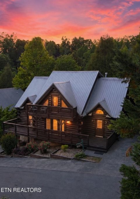 Photo of 314 Brown Wren Way, Gatlinburg, TN 37738 (MLS # 1342170)