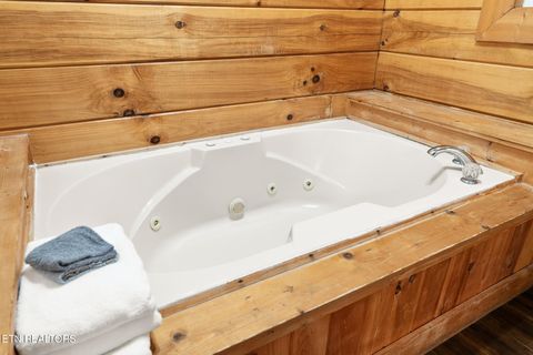 Tiny photo for 314 Brown Wren Way, Gatlinburg, TN 37738 (MLS # 1342170)