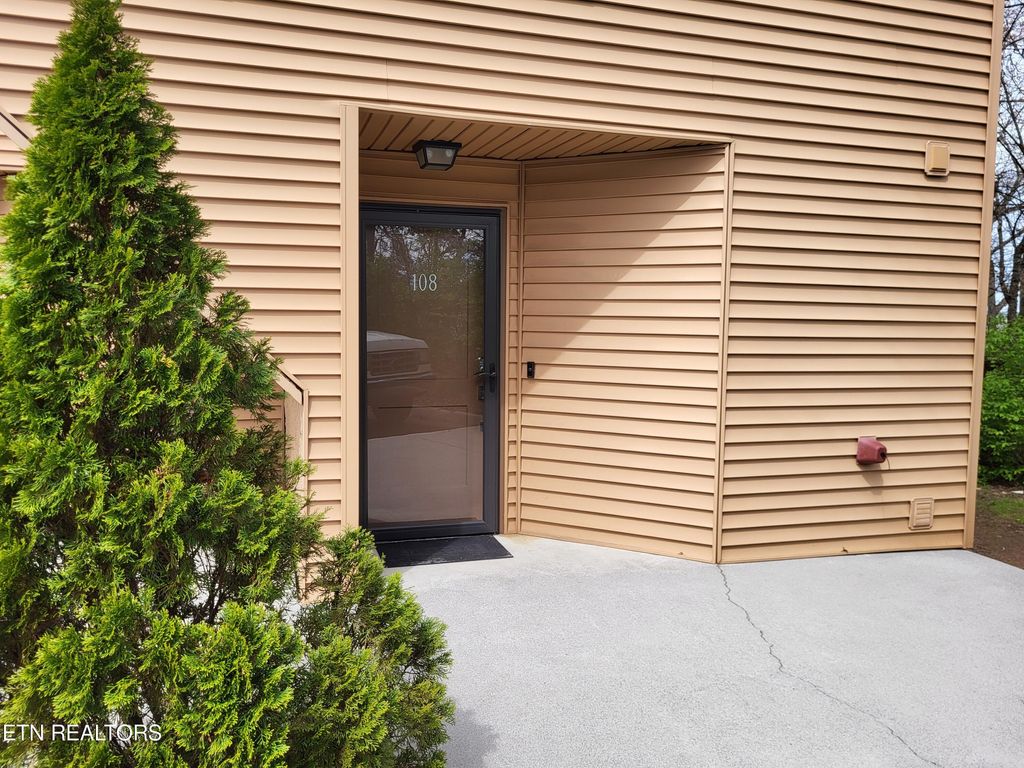 Photo of 108 Olympia Drive, Alcoa, TN 37701 (MLS # 1257059)