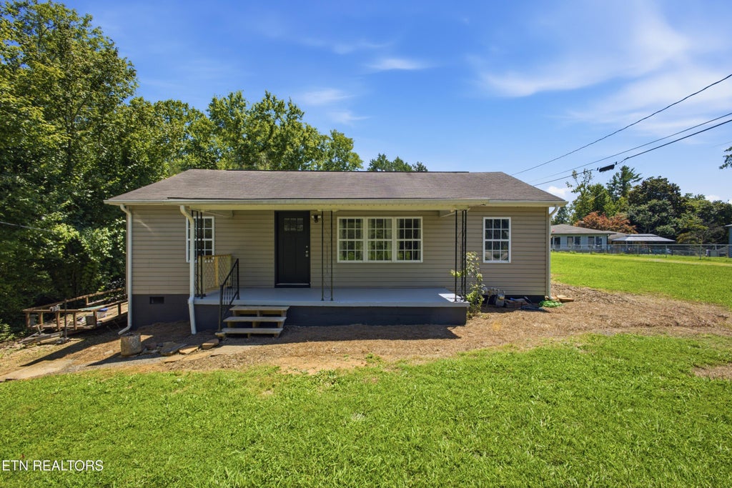 Photo of 4737 Roane State Hwy, Rockwood, TN 37854 (MLS # 1348880)