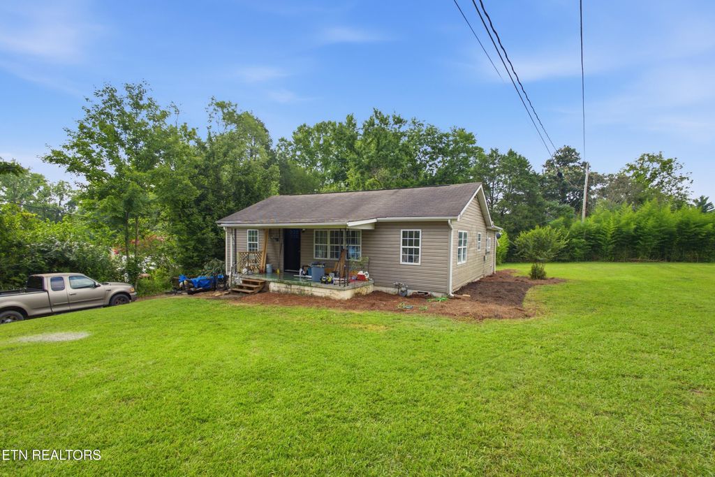Photo of 4737 Roane State Hwy, Rockwood, TN 37854 (MLS # 1348880)