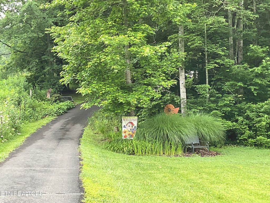 Photo of 630632 Bush Rd, Clinton, TN 37716 (MLS # 1304968)