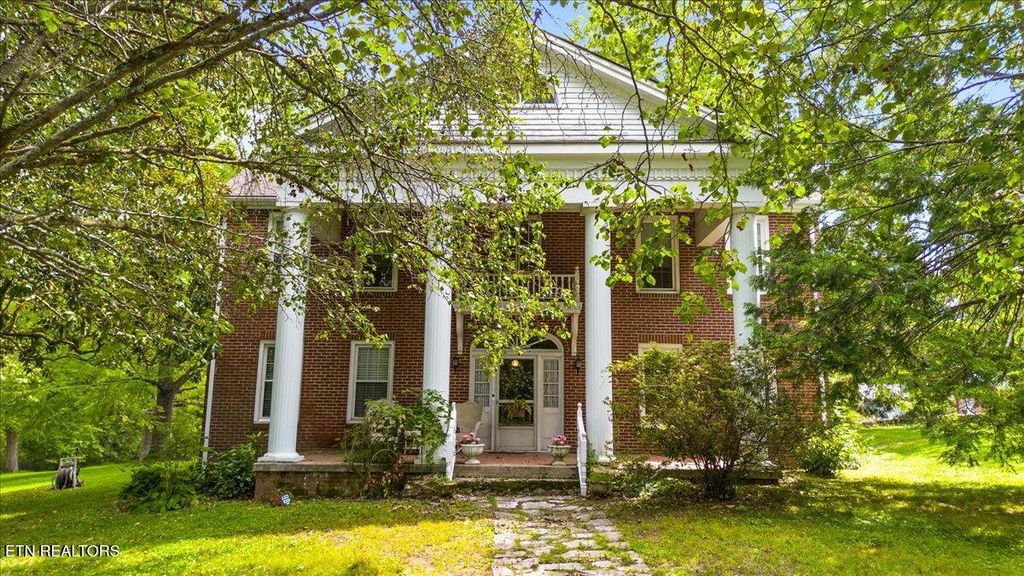 Photo of 502 Middlesboro Rd, LaFollette, TN 37766 (MLS # 1317292)