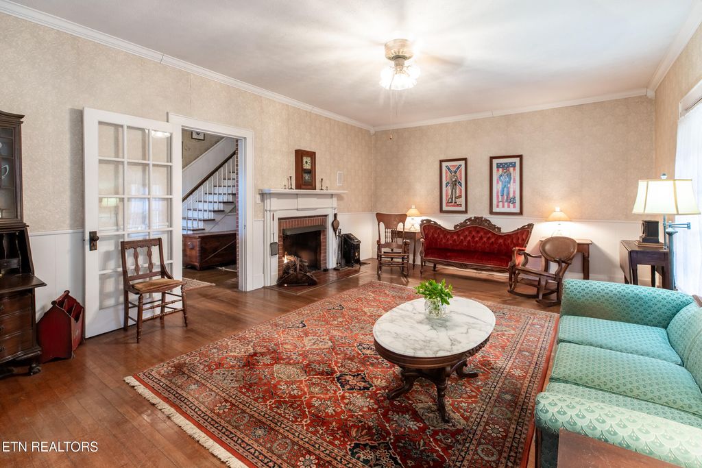 Photo of 502 Middlesboro Rd, LaFollette, TN 37766 (MLS # 1317292)