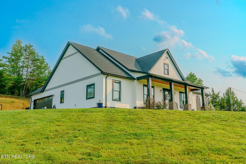 Photo of 1863 Chapman Hwy, Sevierville, TN 37876 (MLS # 1315001)
