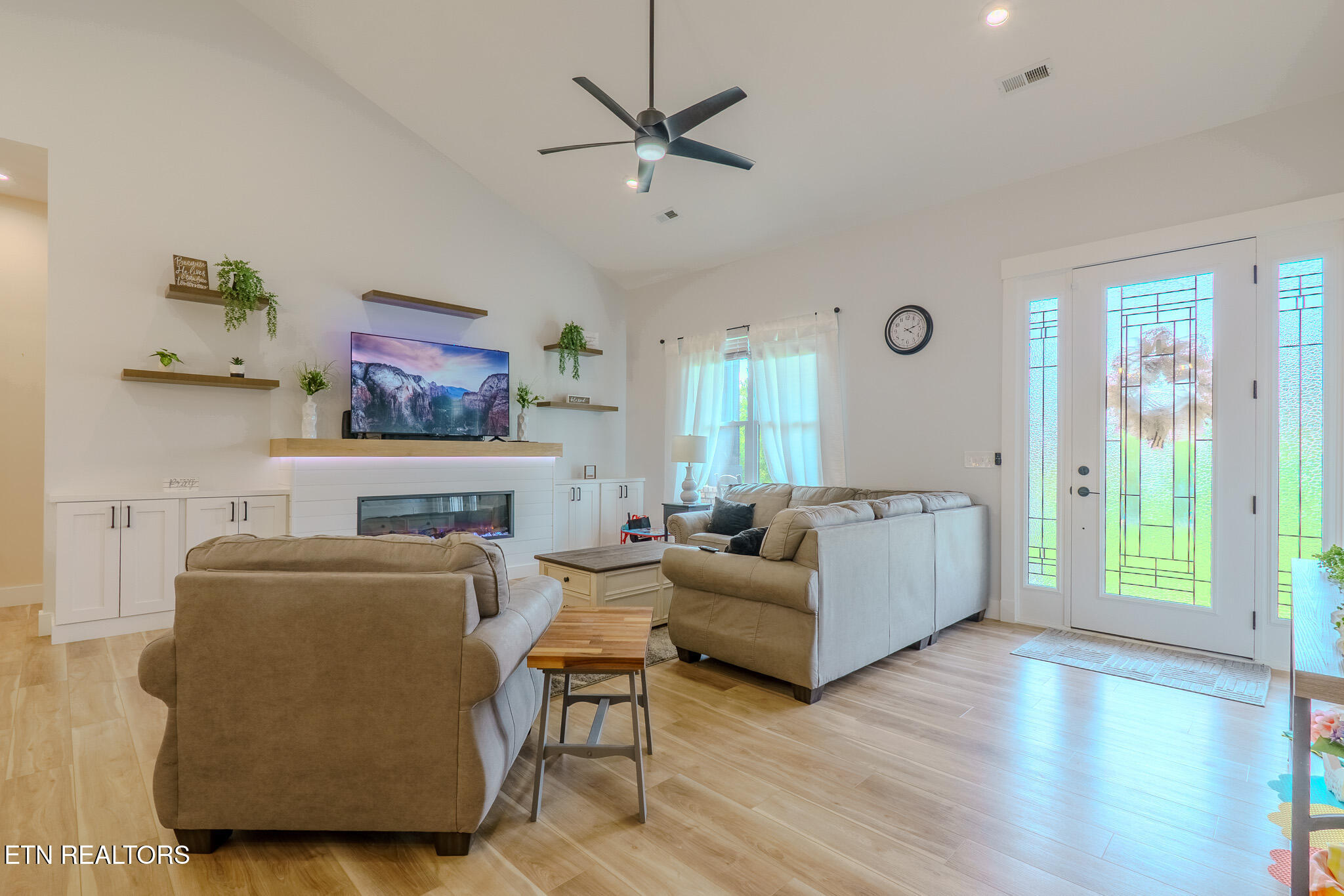 1863 Chapman Hwy