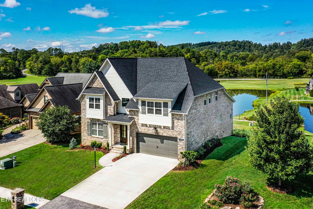 Photo of 508 Turnberry Circle, Lenoir City, TN 37772 (MLS # 1354009)