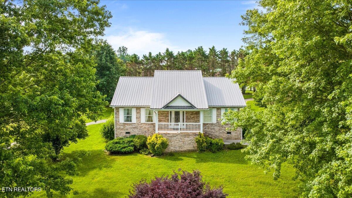 819 Island Ford Rd