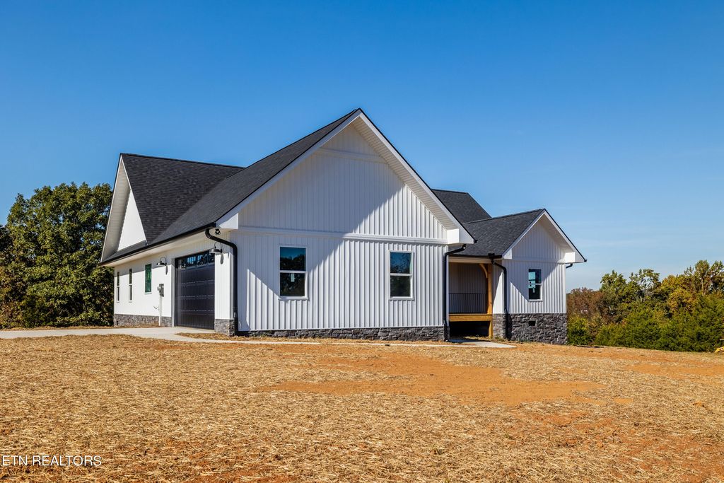 Photo of 4711 Big Springs Rd, Friendsville, TN 37737 (MLS # 1244080)