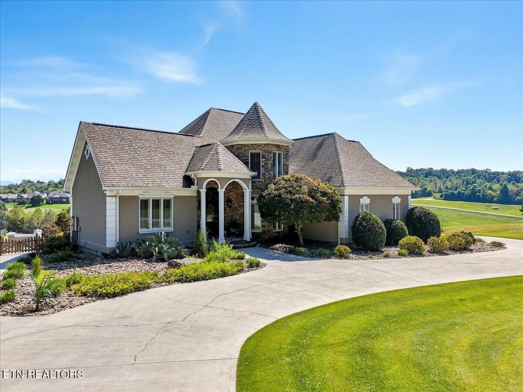 Photo of 527 Mountain View Drive, Vonore, TN 37885 (MLS # 1315305)