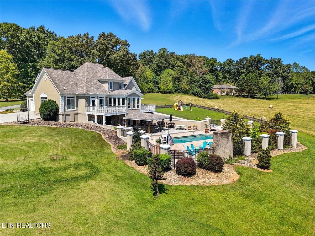 527 Mountain View Drive