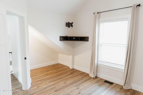 Tiny photo for 380 Cherokee Cove, Rutledge, TN 37861 (MLS # 1335751)