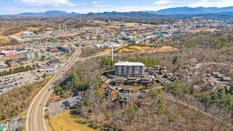 Tiny photo for 427 Big Bear Way, Pigeon Forge, TN 37863 (MLS # 1329465)