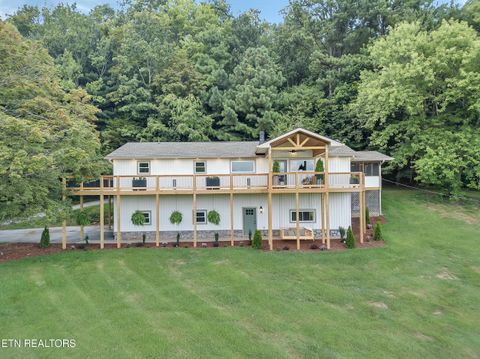 365 Plainview Heights Circle Greeneville TN 37745