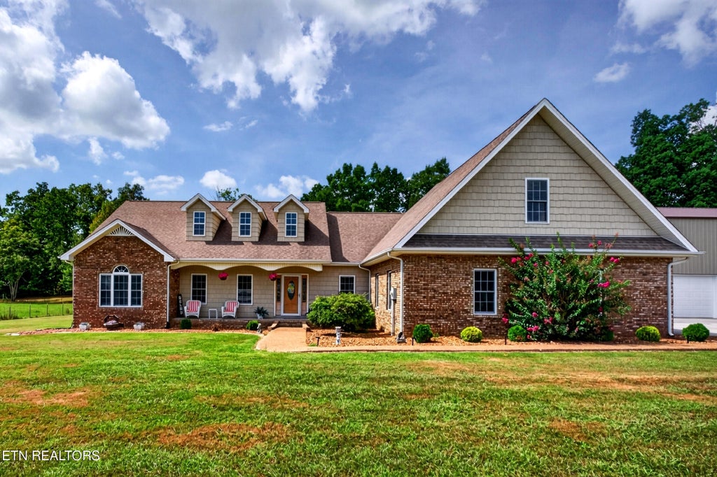 Photo of 1095 Flat Rock Rd, Sparta, TN 38583 (MLS # 1355265)