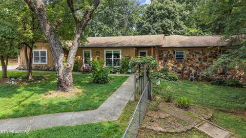 Tiny photo for 11749 Snyder Rd Rd, Knoxville, TN 37932 (MLS # 1351274)