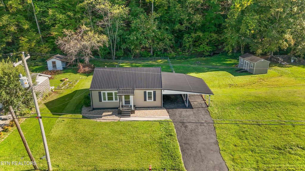 Photo of 120 Keylon Drive, Harriman, TN 37748 (MLS # 1315356)