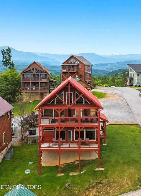 2042 Starr Crest Drive Sevierville TN 37876