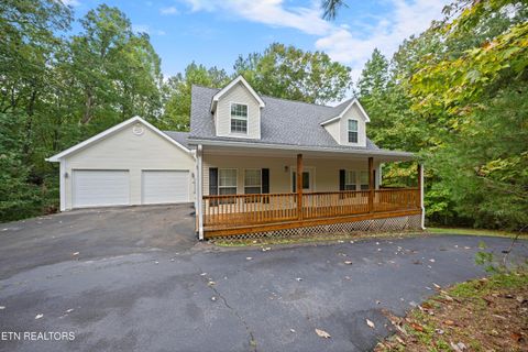 359 E Cove Rd Monterey TN 38574