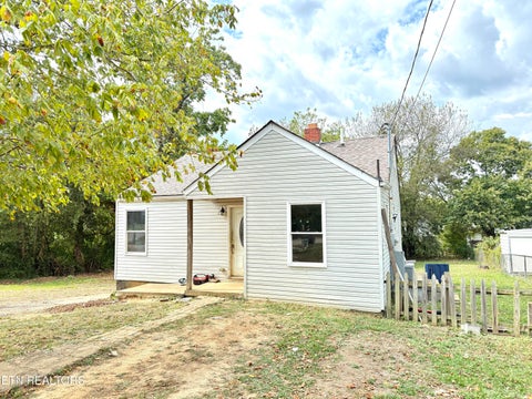 Photo of 3229 Shields Ave, Knoxville, TN 37914 (MLS # 1359726)