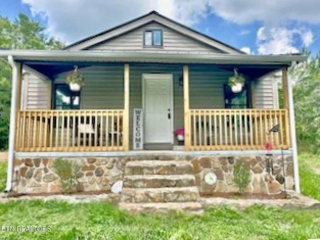 Photo of 120 Wright St, Oneida, TN 37841 (MLS # 1298003)