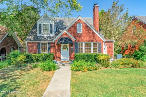 Photo of 1731 Emoriland Blvd, Knoxville, TN 37917 (MLS # 1355689)