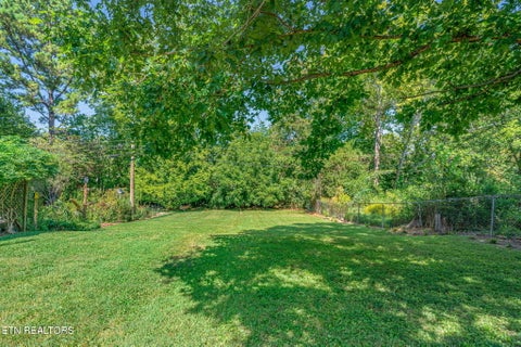Tiny photo for 1731 Emoriland Blvd, Knoxville, TN 37917 (MLS # 1355689)