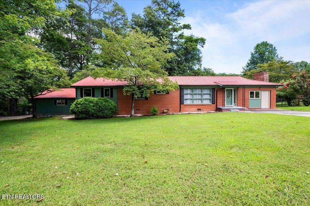 Photo of 216 Sunset Drive, LaFollette, TN 37766 (MLS # 1311287)