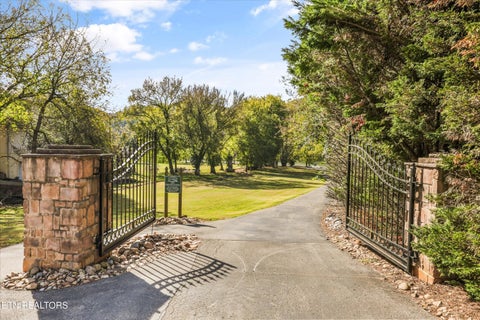 Tiny photo for 320 Rivers Edge Drive, Loudon, TN 37774 (MLS # 1360411)