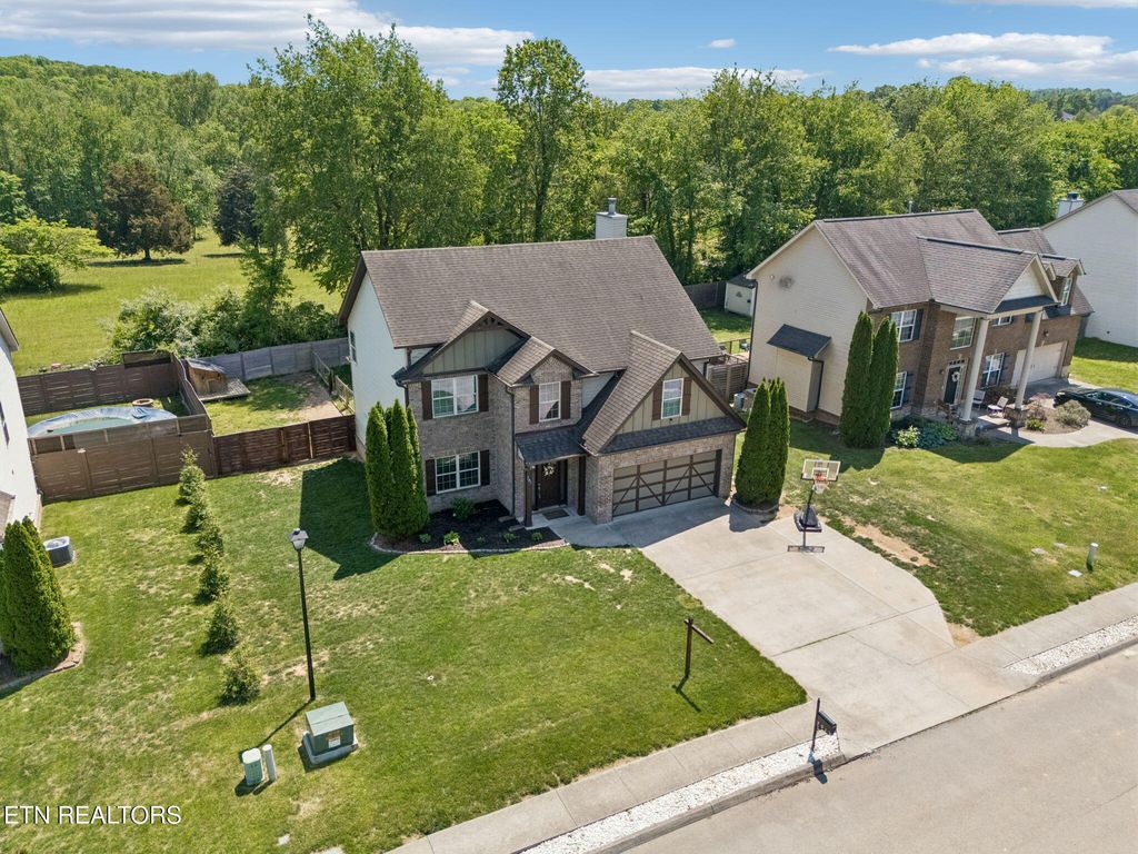 Photo of 791 W Glenview Drive, Lenoir City, TN 37771 (MLS # 1337902)
