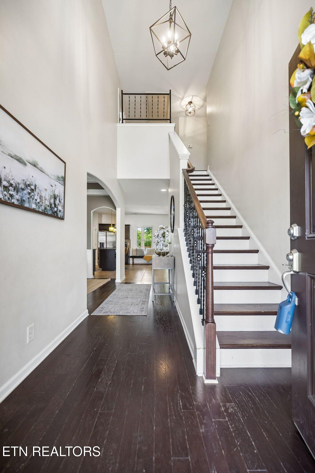 Photo of 791 W Glenview Drive, Lenoir City, TN 37771 (MLS # 1337902)