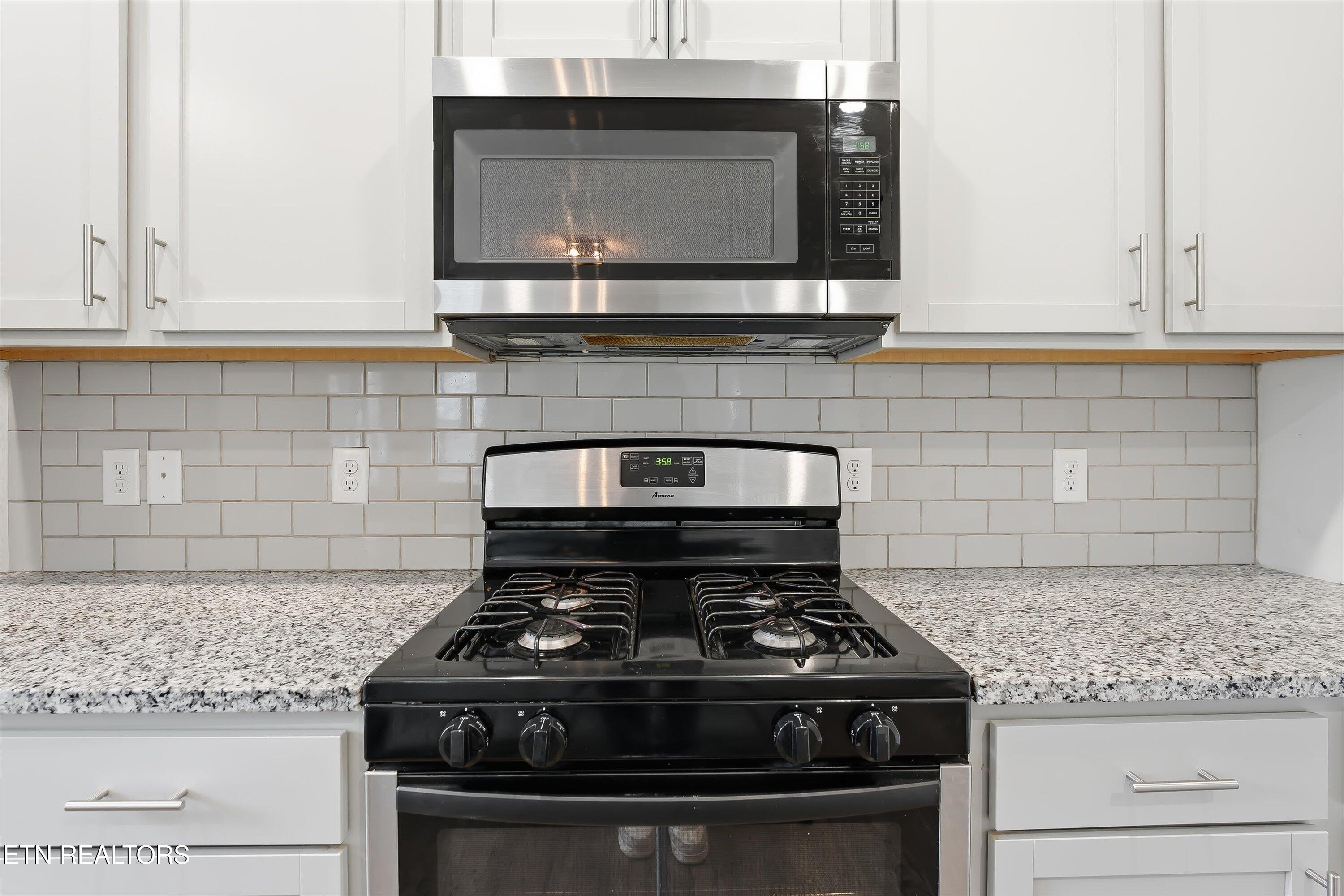 557 Smoky Valley Lane