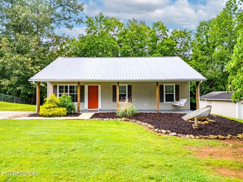 760 Pine Hollow Rd Jacksboro TN 37757