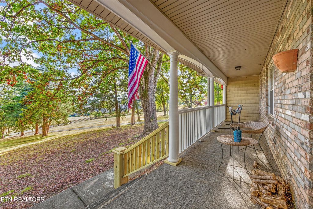 Photo of 2912 Lovingood Way, Maryville, TN 37801 (MLS # 1319350)