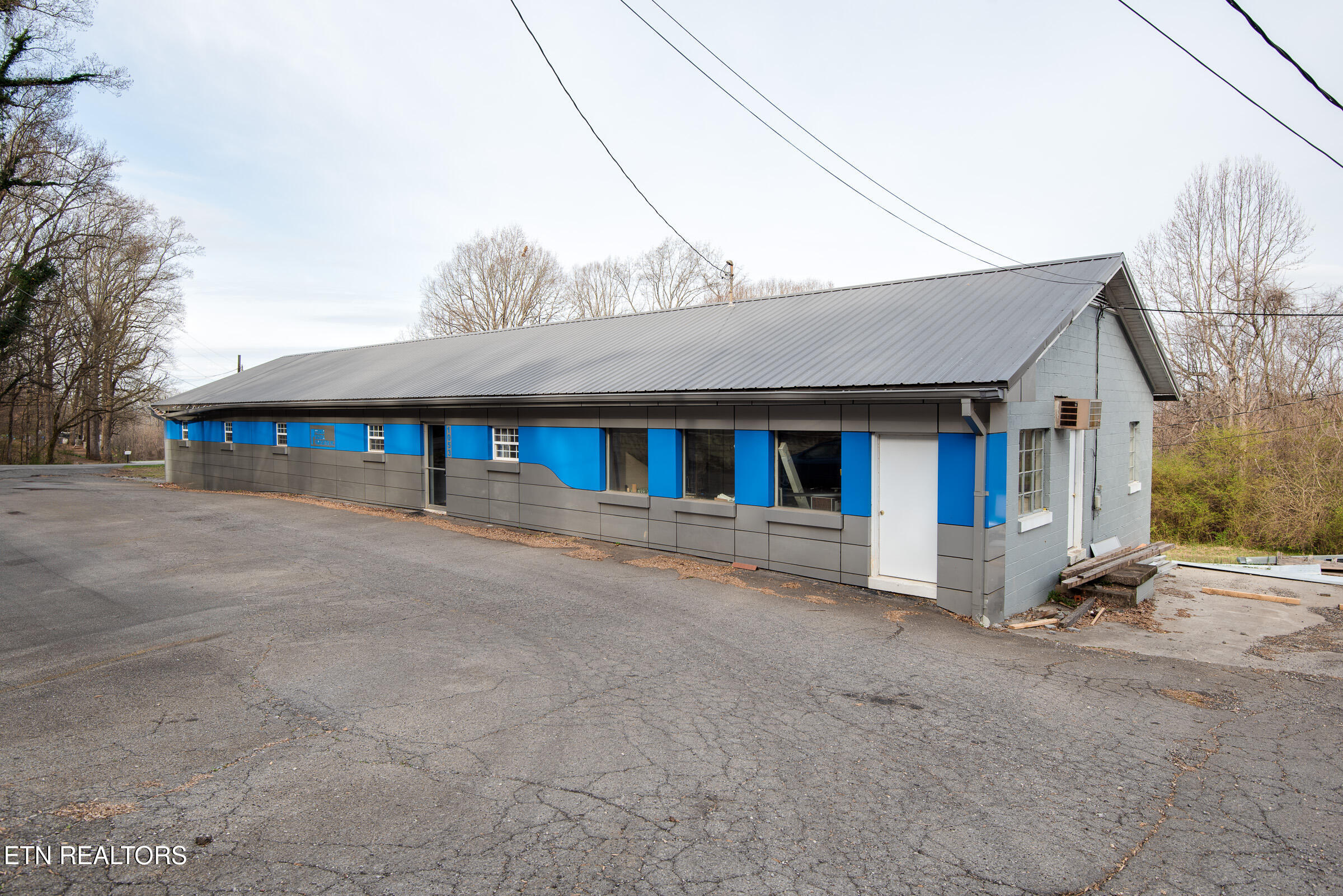 1053 Old Highway 68
