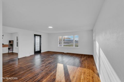 Tiny photo for 251 Country View Road, Crossville, TN 38571 (MLS # 1331111)