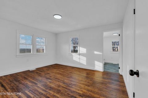 Tiny photo for 251 Country View Road, Crossville, TN 38571 (MLS # 1331111)