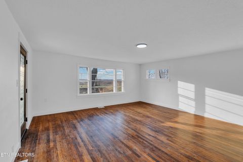 Tiny photo for 251 Country View Road, Crossville, TN 38571 (MLS # 1331111)