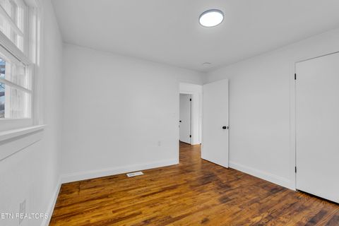 Tiny photo for 251 Country View Road, Crossville, TN 38571 (MLS # 1331111)