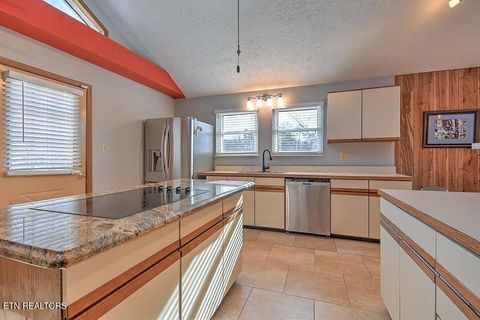 Tiny photo for 2480 Elk Way, Newport, TN 37821 (MLS # 1327739)