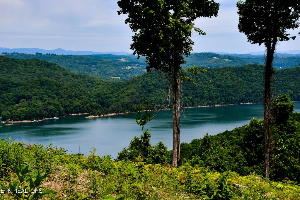 Photo of 18 CROWN HILL, Maynardville, TN 37807 (MLS # 1342268)