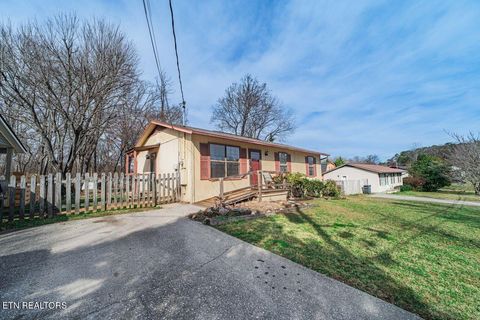 Tiny photo for 5917 W Pine Lane, Knoxville, TN 37909 (MLS # 1326395)