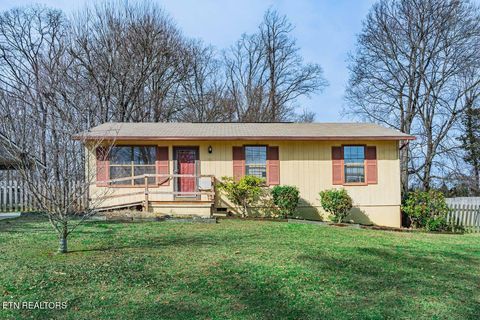 Photo of 5917 W Pine Lane, Knoxville, TN 37909 (MLS # 1326395)