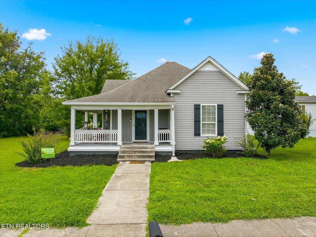 Photo of 1022 Ohio Ave, Etowah, TN 37331 (MLS # 1350333)