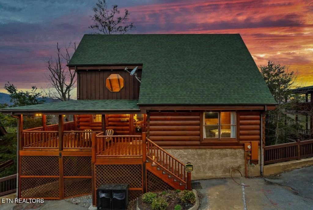 Photo of 2009 Cougar Crossing Way, Sevierville, TN 37876 (MLS # 1333576)